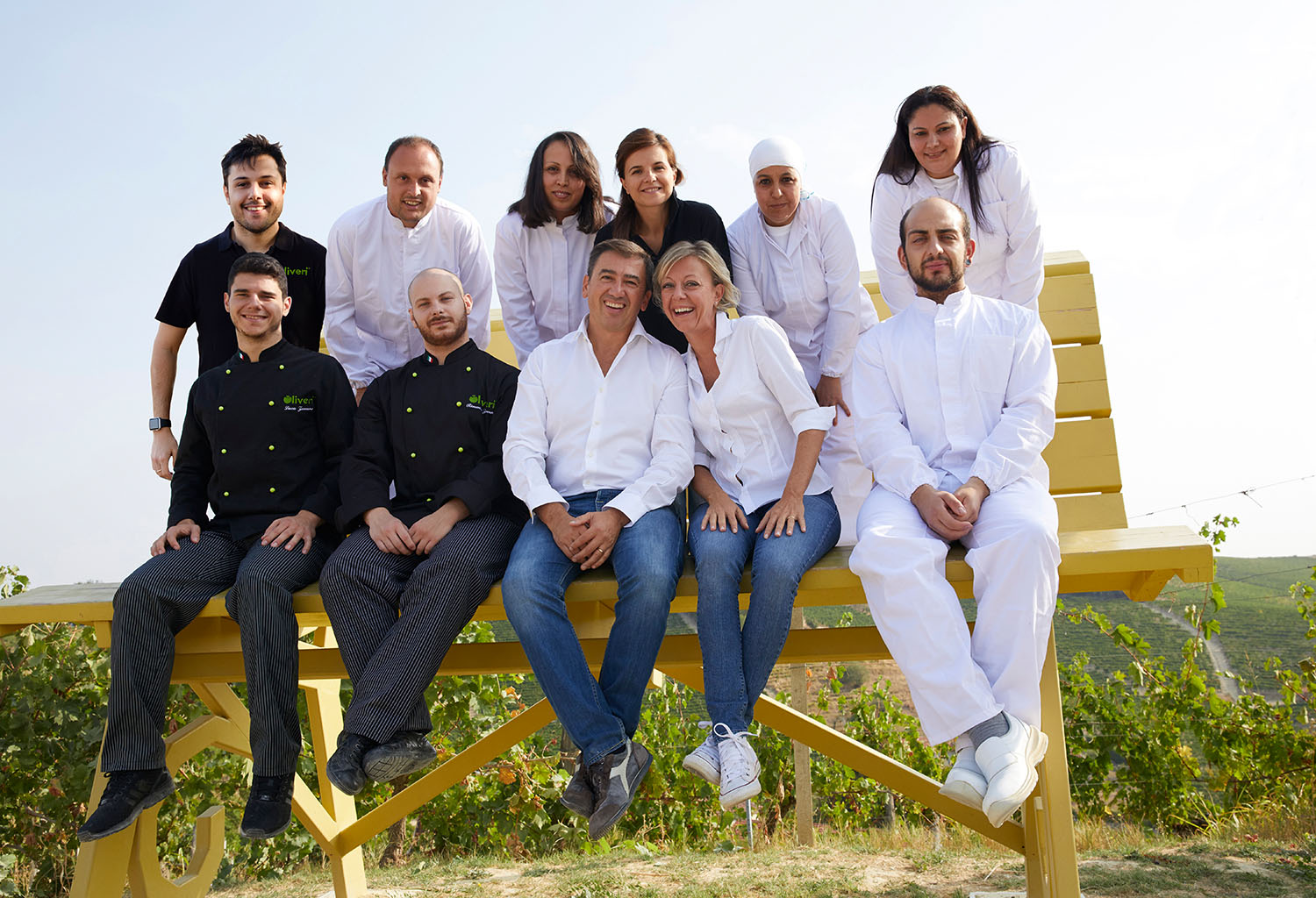 Familie Oliveri, und Team, eingelegtes Gemüse