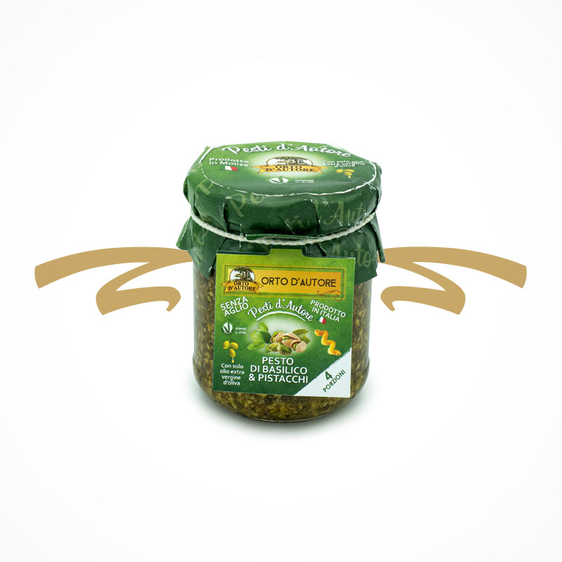 Pesto in Perfektion mit authentischer Geschmacksvariation, so beschreiben wir das Pesto di Basilico e Pistacchi von Orto d´Autore. Die ausgewählten aufeinander abgestimmten Zutaten sorgen für besten Genuss zu deiner Pasta. Das grüne Pesto passt außerdem ideal zu Fisch, Fleisch, Salat, Antipasti und Bruschetta. Vegan, sofort einsatzbereit und verzehrfähig. Buon appetito!