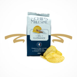 Chips mit Meersalz. Die Kartoffelchips extra dicke aus Frankreich sind eine köstliche Kombination dank ausgewählter, hervorragender Zutaten. Die Kartoffeln sind etwas dicker geschnitten, was ihre einzigartige Knusprigkeit und den langanhaltenden Geschmack unterstützt. Sie werden in reinem Sonnenblumenöl und in kleinen Chargen im Kessel frittiert und final mit Guérande-Salz verfeinert. Das Produkt ist Glutenfrei sowie ohne künstliche Zusatzstoffe oder Geschmacksverstärker. Ein beliebtes Mitbringesel, zum Beipsiel mit einer Flasche Prosecco oder Wein dazu.