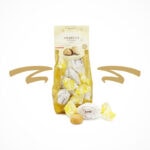Weich gebackene Amaretti, ideal als Beigabe zu Kaffee, Tee oder Prosecco. Schöne Geschenkidee.